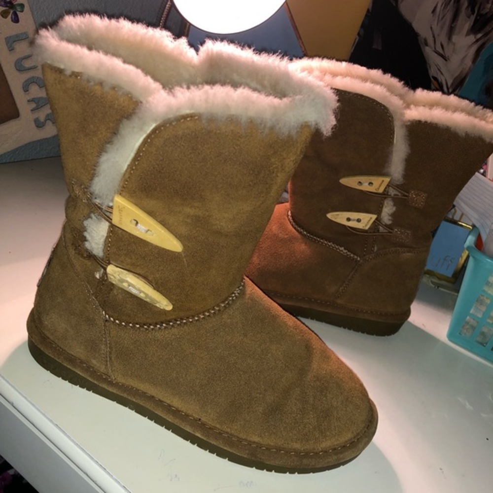 🐻 BearPaw Boots 🐾 Size 7